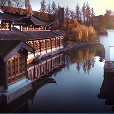 四合茗苑中式设计机构拥有丰富中式装修设计经验,为茶楼,别墅,酒店,餐厅,会所等提供中式装修设计,新中式装修风格.拥有顶尖设计团队,专注于中式风格装修设计的专业机构。