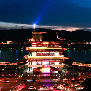 北京四合茗苑中式设计机构在装修方面提供专业的中式施工，古典中式施工、现代中式施工、别墅中式施工、会所中式施工。拥有顶尖施工团队,专注于中式风格施工的专业机构。